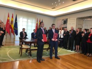 The signing ceremony of the Guangzhou Barcelona International Hospital project and the Sino-foreign cooperative education project of Hospital Clinic de Barcelona initiated by Silver Mountain Group were witnessed by President Xi Jinping and Spanish Prime Minister Pedro Sánchez